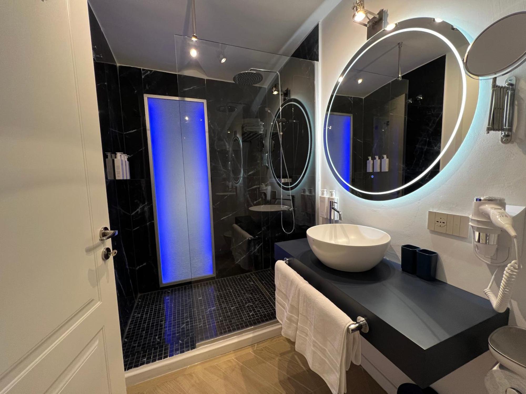 Rome Luxury Blue Suites- Love Luaran gambar
