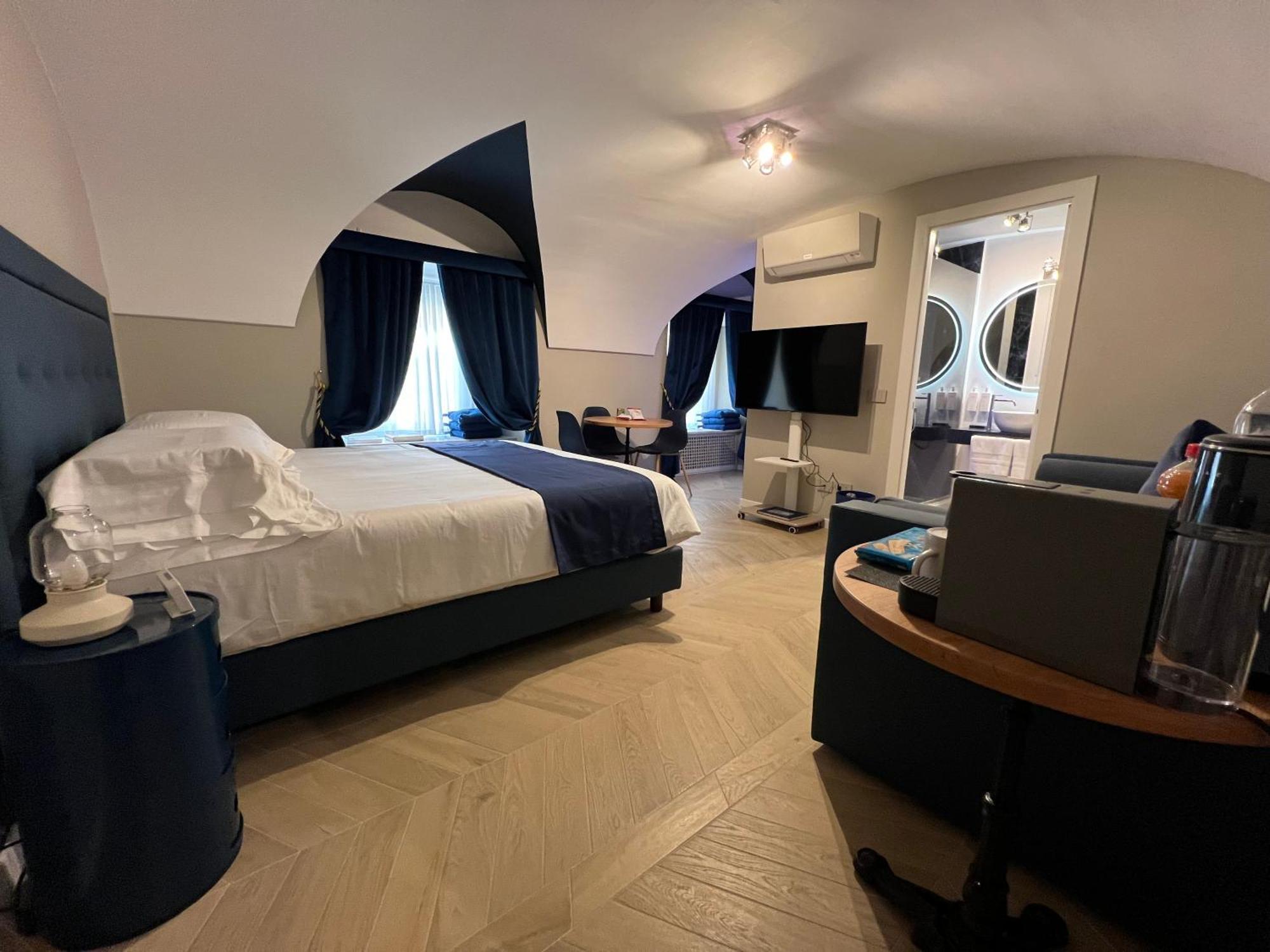 Rome Luxury Blue Suites- Love Luaran gambar